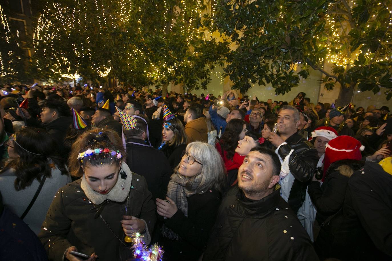 Miles de personas dsifrutaron de la Nochevieja en la capital