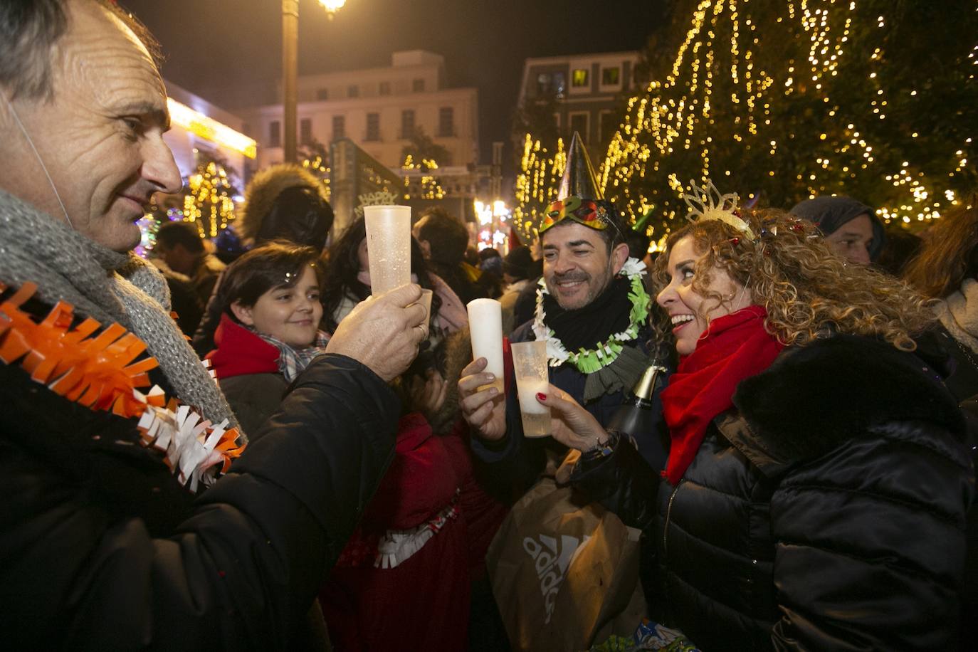 Miles de personas dsifrutaron de la Nochevieja en la capital