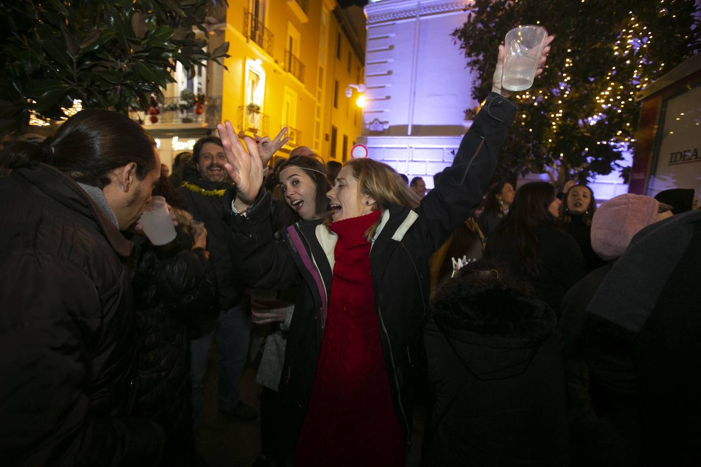 Miles de personas dsifrutaron de la Nochevieja en la capital