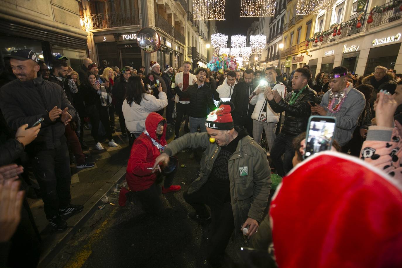 Miles de personas dsifrutaron de la Nochevieja en la capital