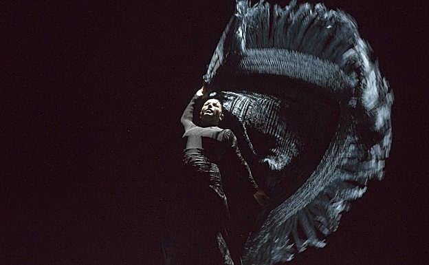 Imagen principal - Eva Yerbanuena estará en el homenaje a Rafael Habichuela. Jorge Drexler y 'La última tourné', citas imprescindibles también en enero.