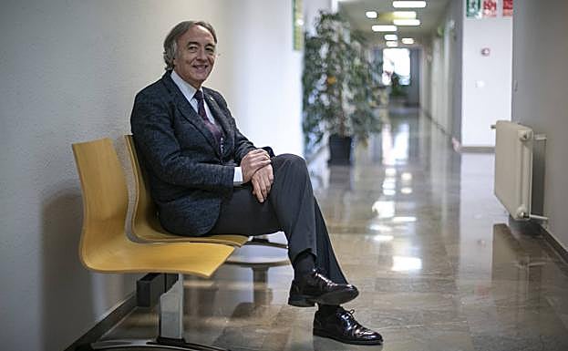 Indalecio Sánchez-Montesinos, en la delegación de Salud de la Junta en Granada.