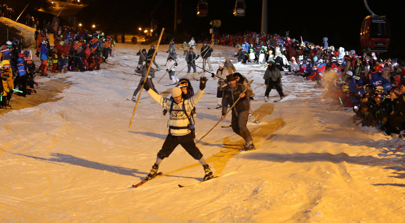 Los Reyes Magos llegan esquiando a Sierra Nevada