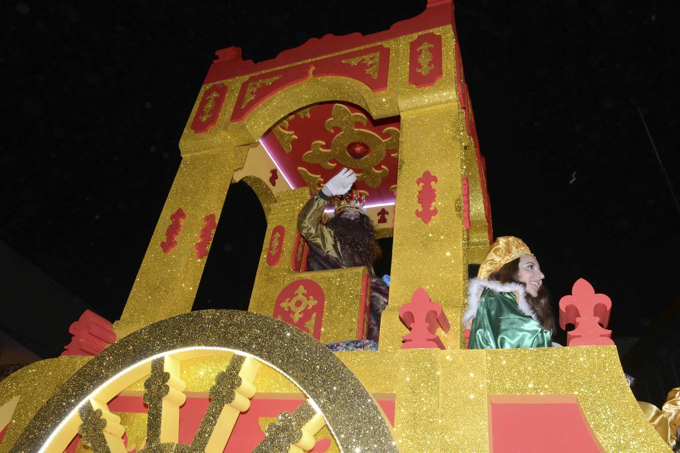 Los Reyes Magos desfilan por Guadix