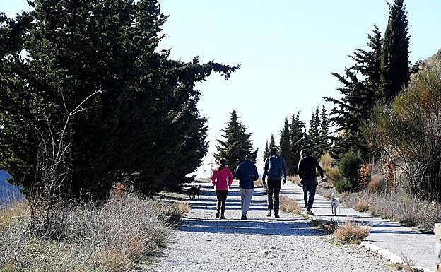 Imagen principal - Un sendero para disfrutar del día de Reyes en familia