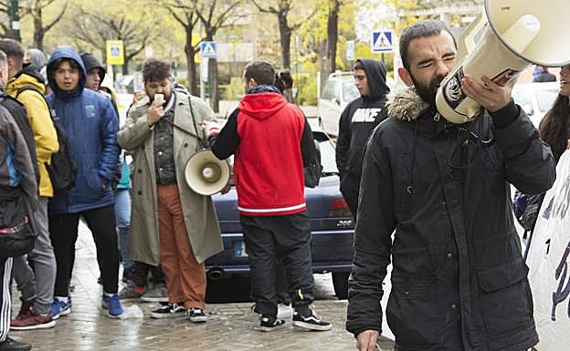 Convocan una huelga y una manifestación en Granada contra los cambios en Educación 
