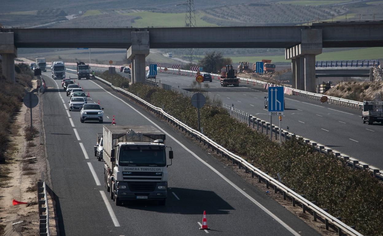 Así se circula ya en la A-44 en Granada con las recientes afecciones al tráfico