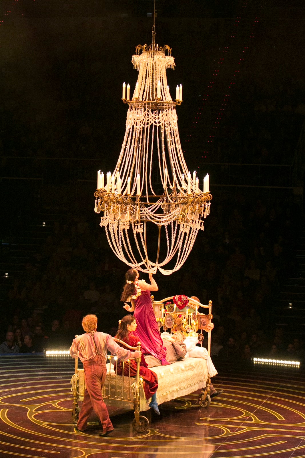 Extraordinaria acogida granadina a la compañía canadiense en su primera actuación en España