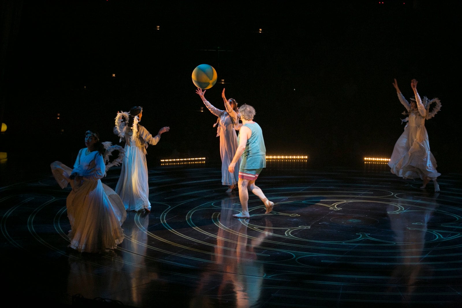 Extraordinaria acogida granadina a la compañía canadiense en su primera actuación en España