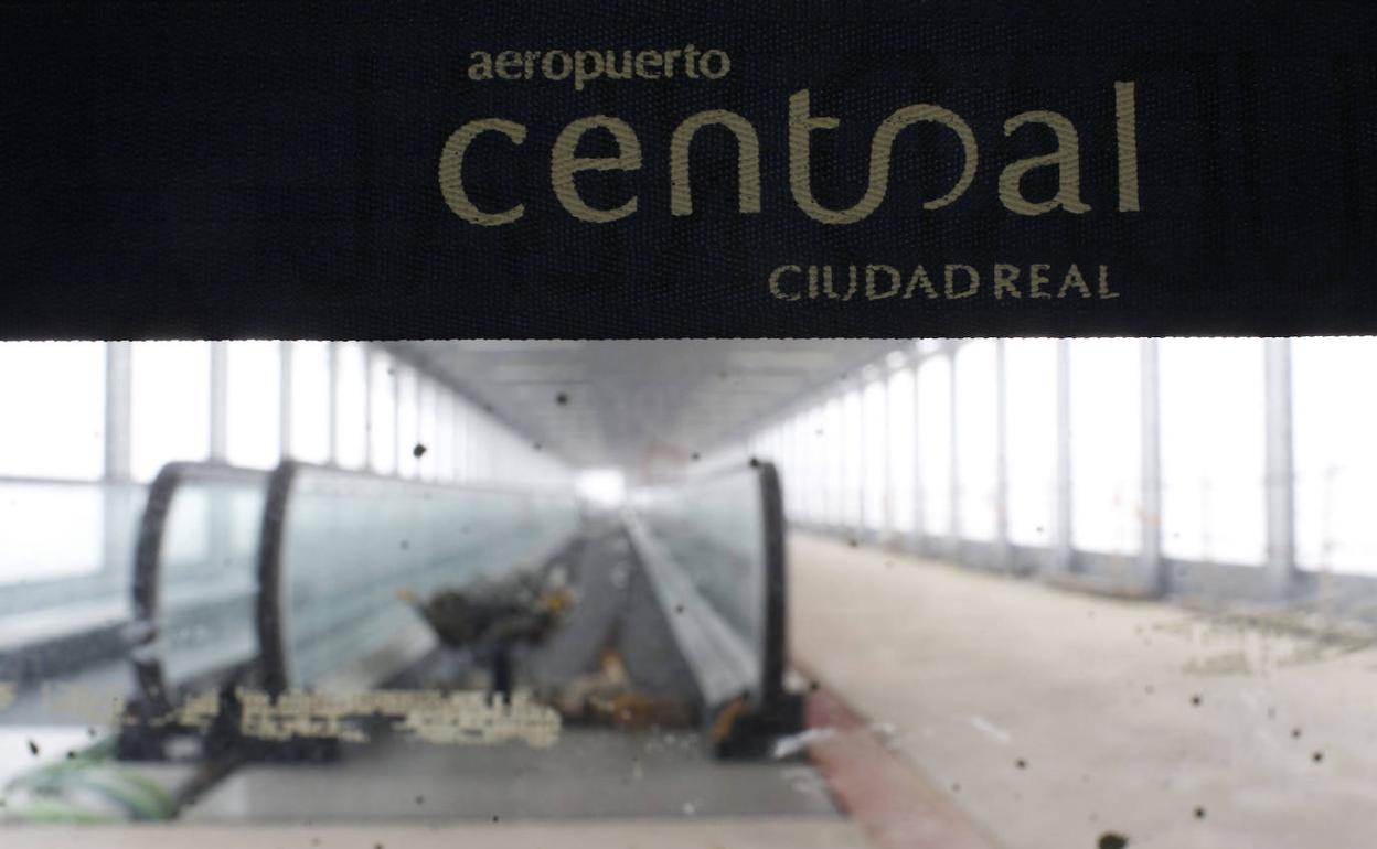 Obras de reforma en el aeropuerto de Ciudad Real.