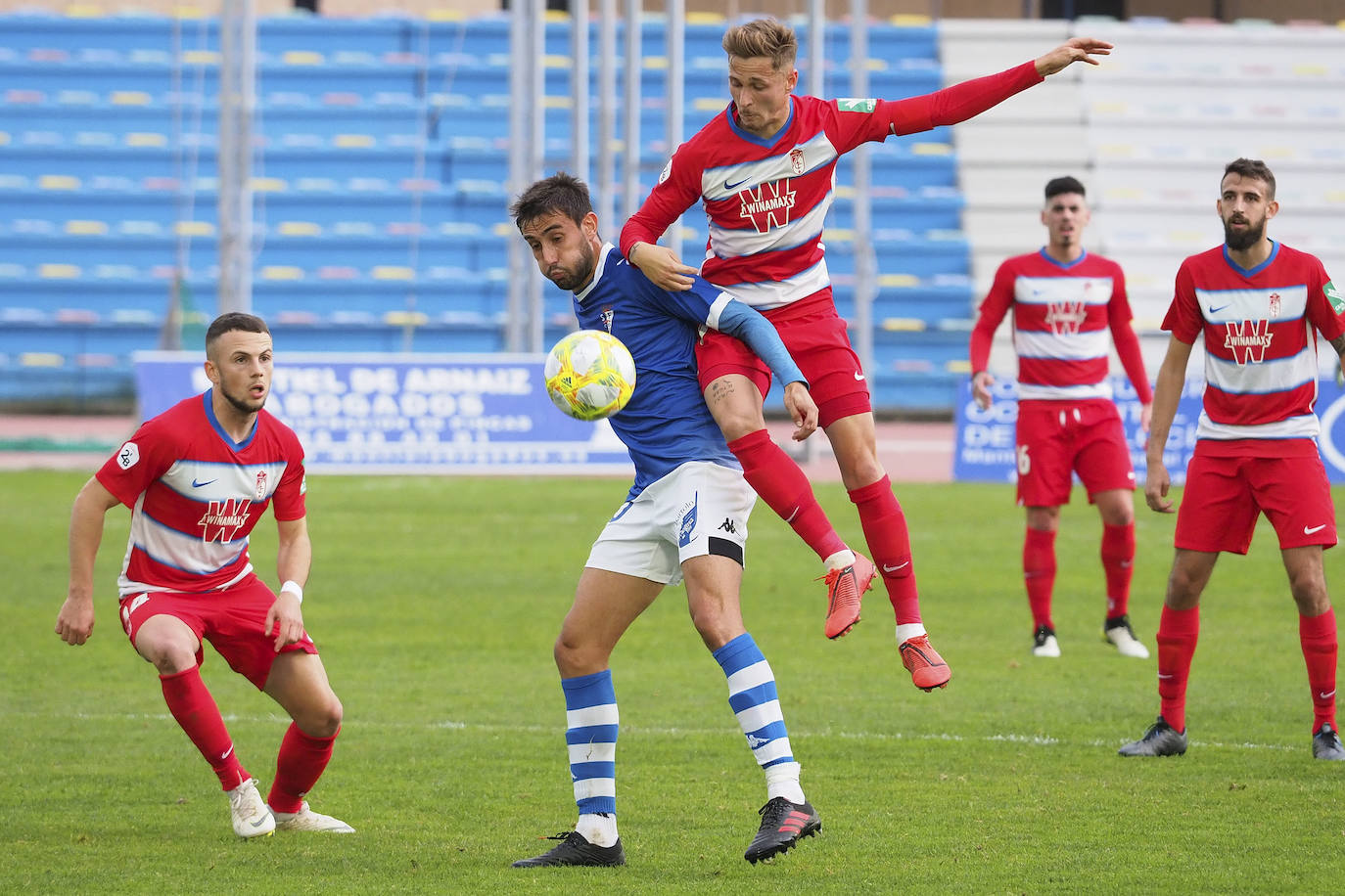 Victoria del filial rojiblanco en San Fernando en un partido reñido ante un equipo de la zona alta de la clasificación 