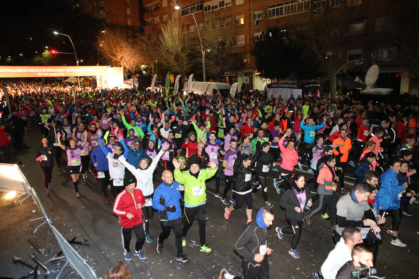 Gran ambiente en la carrera de San Antón de Jaén