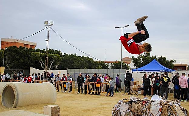Imagen principal - Hip Hop en Almería | Convivencia y respeto en el Hip Hop Street de Vícar más cultural