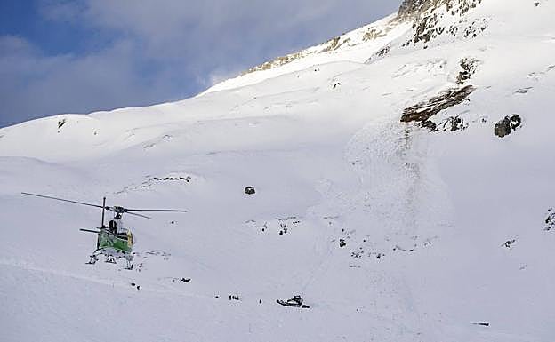 Continúa vigente el aviso naranja por nevadas en Almería durante este lunes