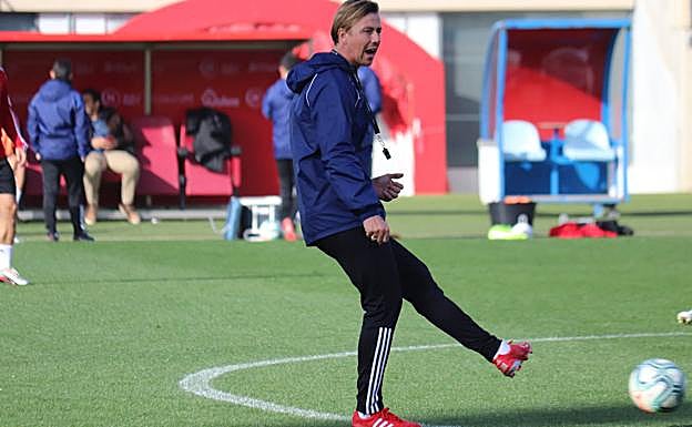José María Gutiérrez durante una sesión de entrenamiento en el Estadio. 