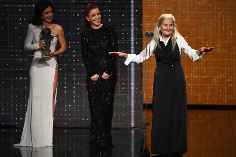 Benedicta Sánchez, Goya a la mejor actriz revelación con 84 años por su papel en la película 'Lo que arde'.