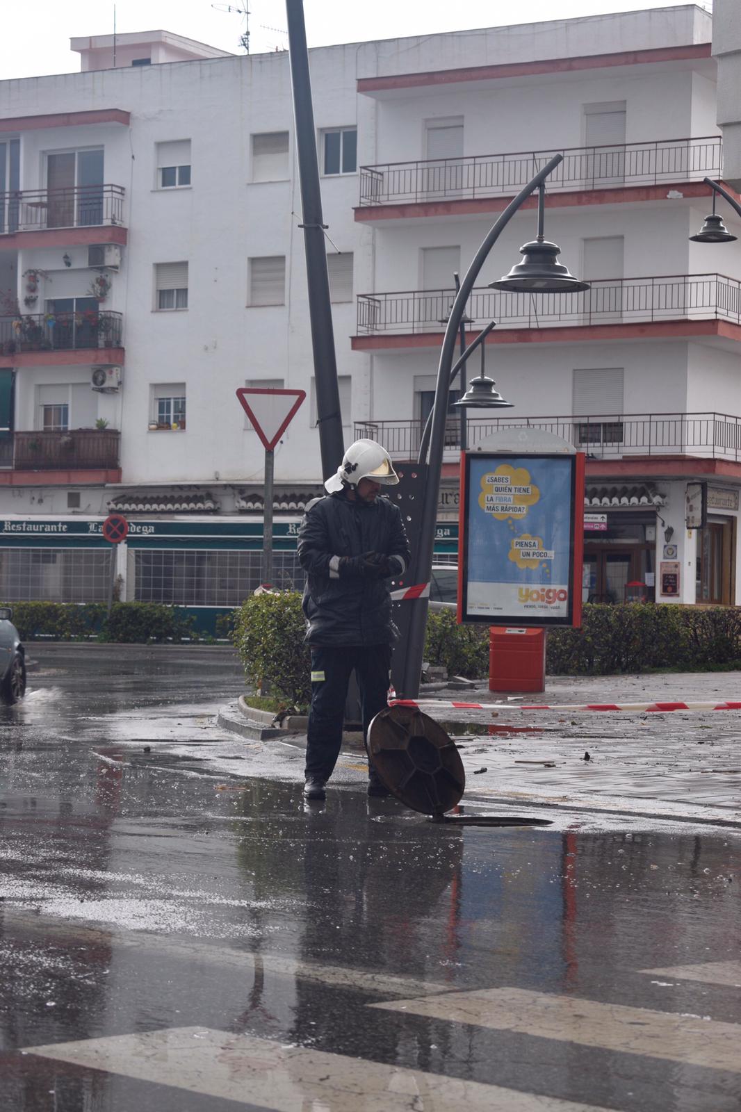 La lluvia inunda las calles de la localidad