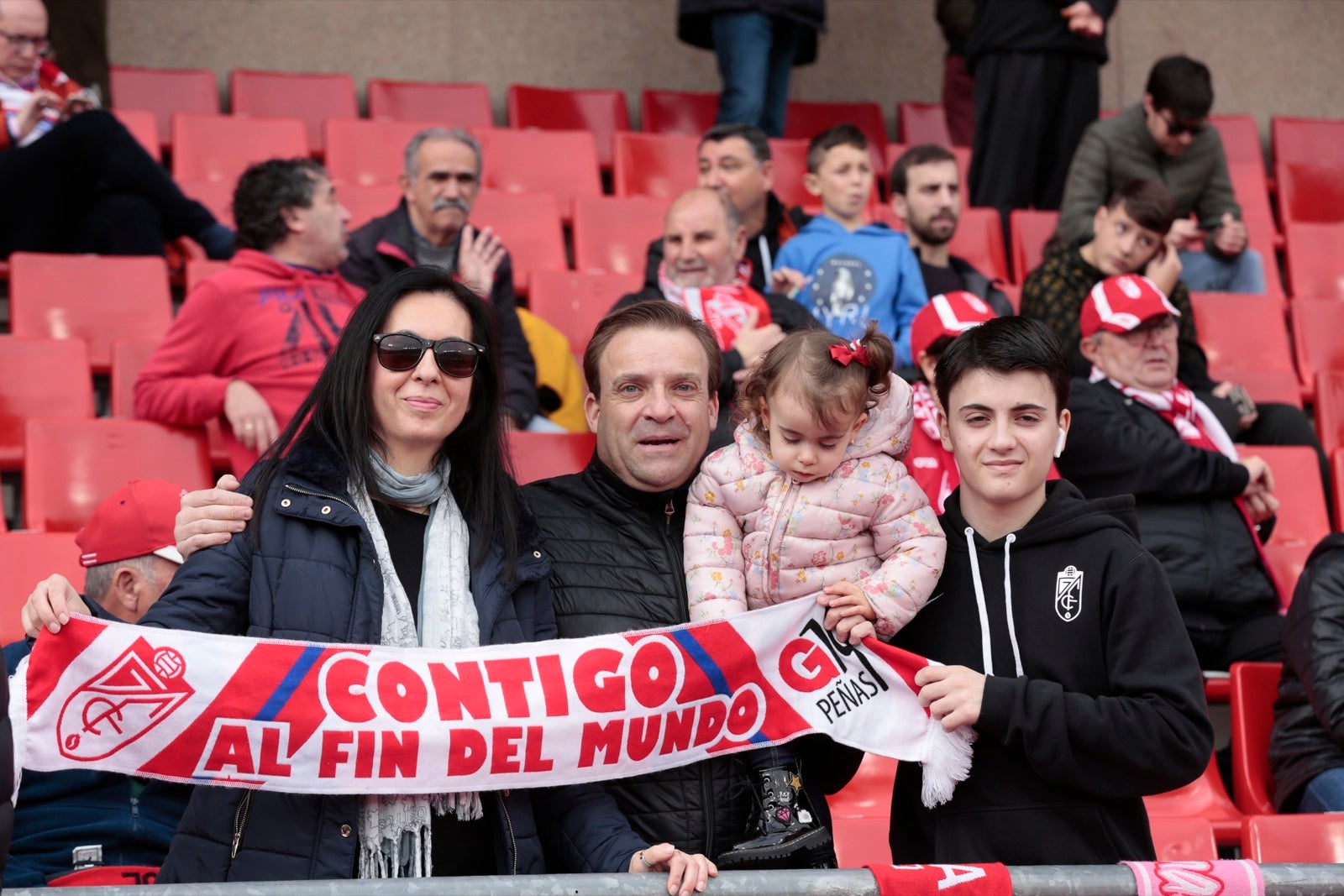¿Has estado en el choque de este mediodía en el campo del Zaidín? Aquí te puedes buscar