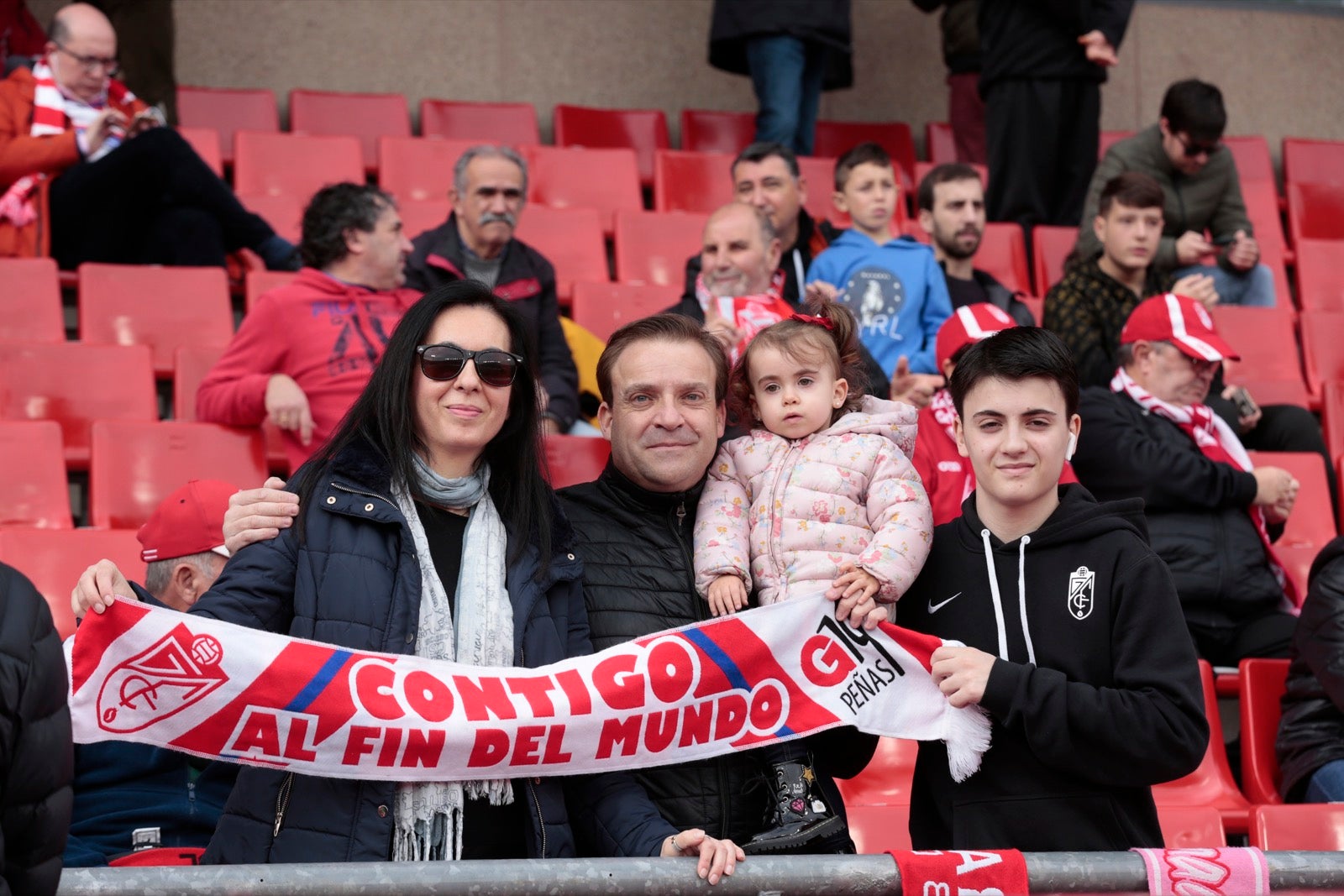 ¿Has estado en el choque de este mediodía en el campo del Zaidín? Aquí te puedes buscar