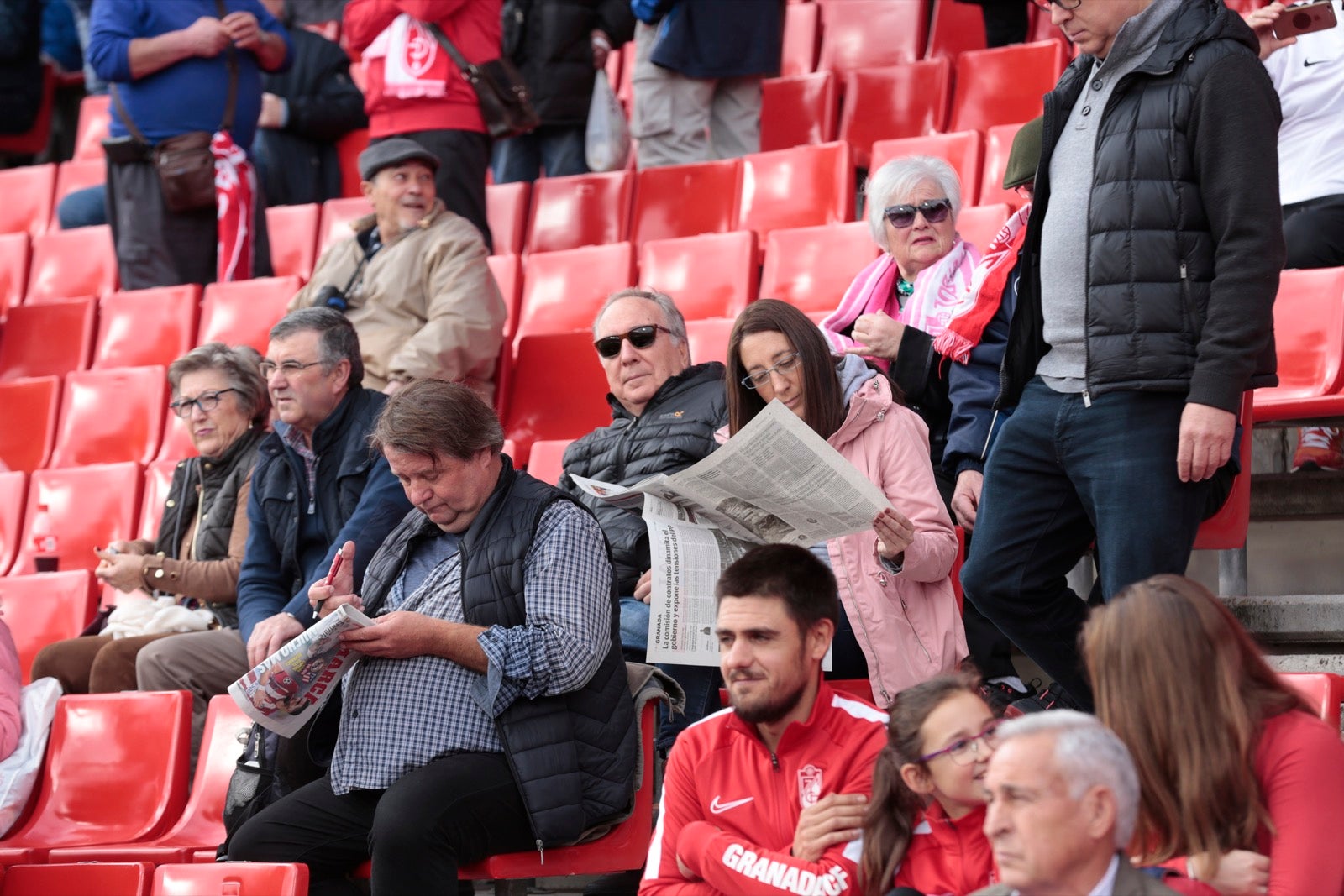 ¿Has estado en el choque de este mediodía en el campo del Zaidín? Aquí te puedes buscar