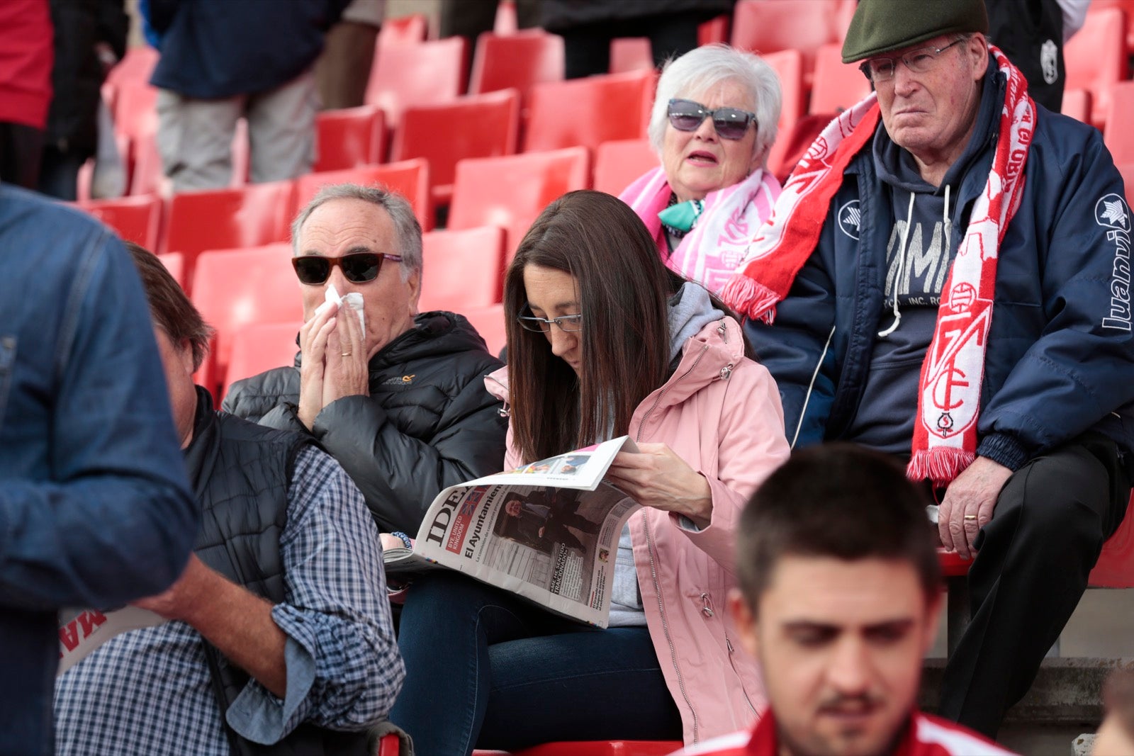¿Has estado en el choque de este mediodía en el campo del Zaidín? Aquí te puedes buscar