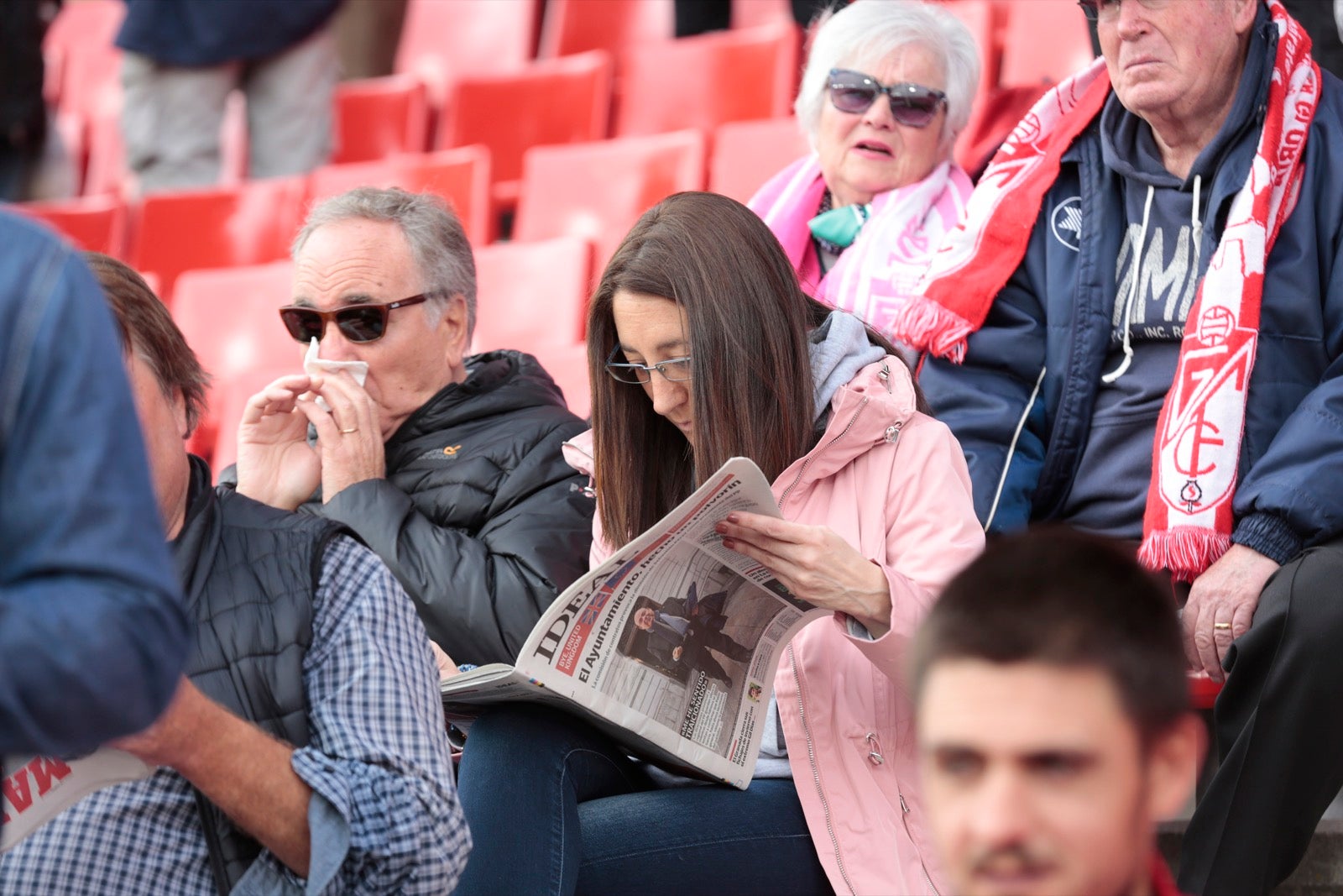 ¿Has estado en el choque de este mediodía en el campo del Zaidín? Aquí te puedes buscar