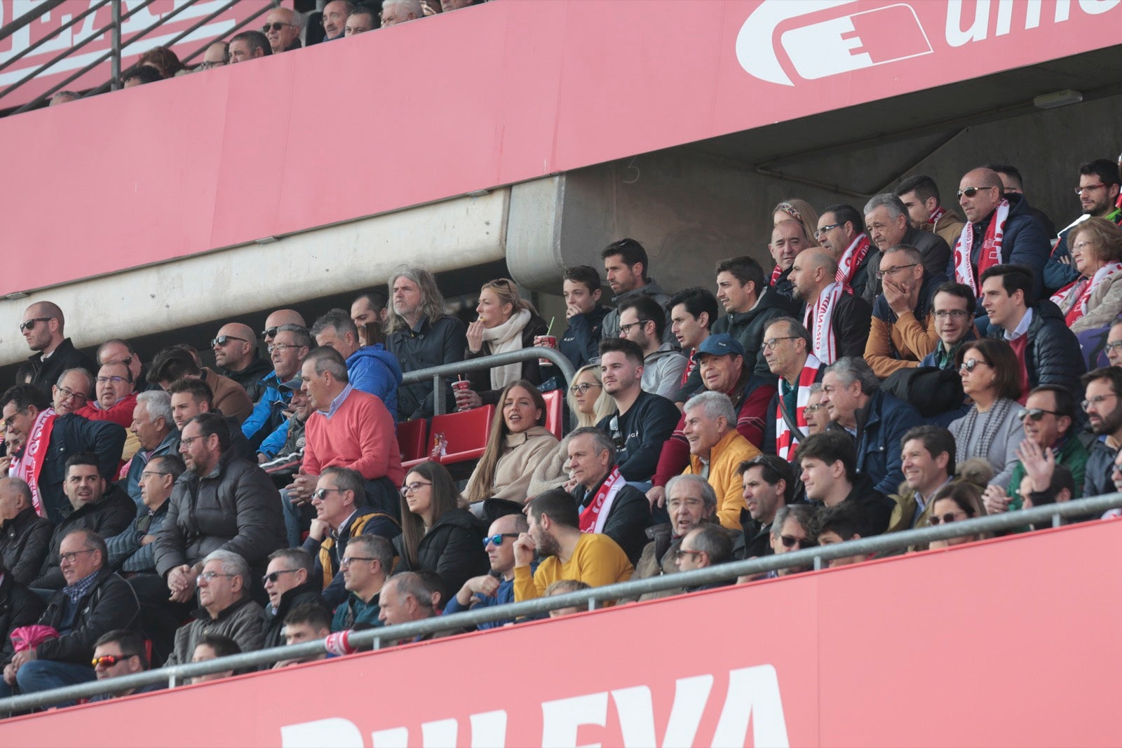 ¿Has estado en el choque de este mediodía en el campo del Zaidín? Aquí te puedes buscar