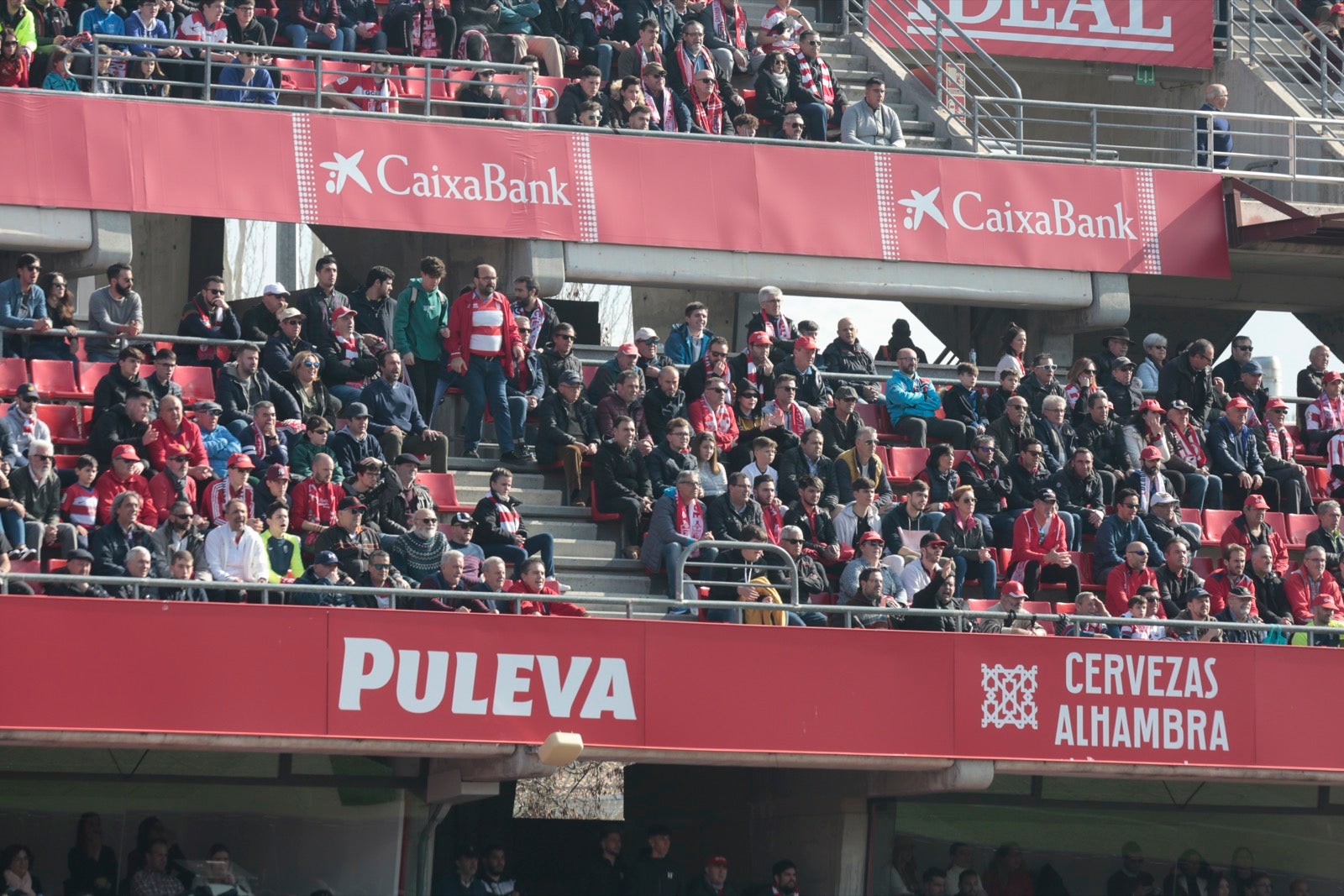 ¿Has estado en el choque de este mediodía en el campo del Zaidín? Aquí te puedes buscar