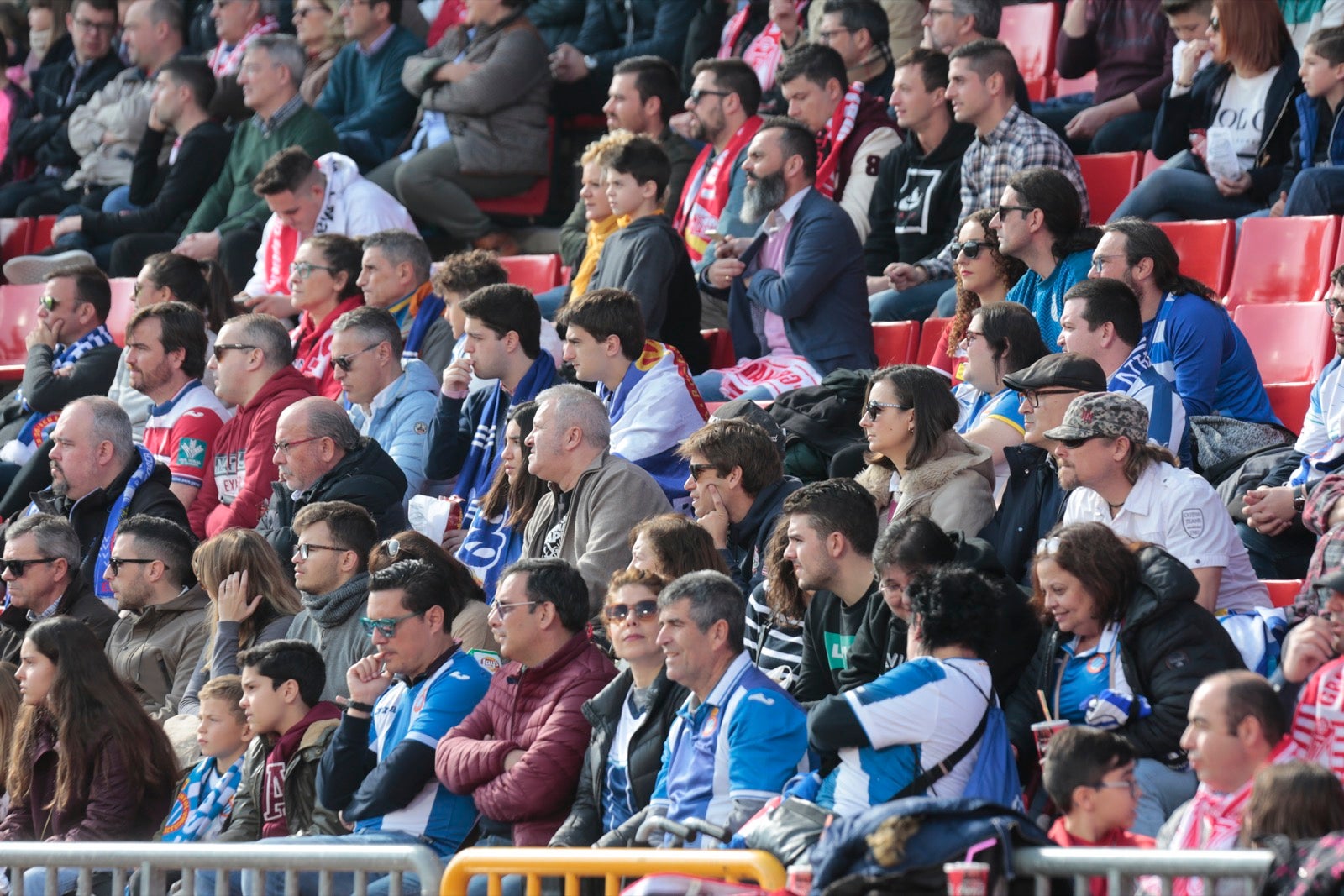 ¿Has estado en el choque de este mediodía en el campo del Zaidín? Aquí te puedes buscar