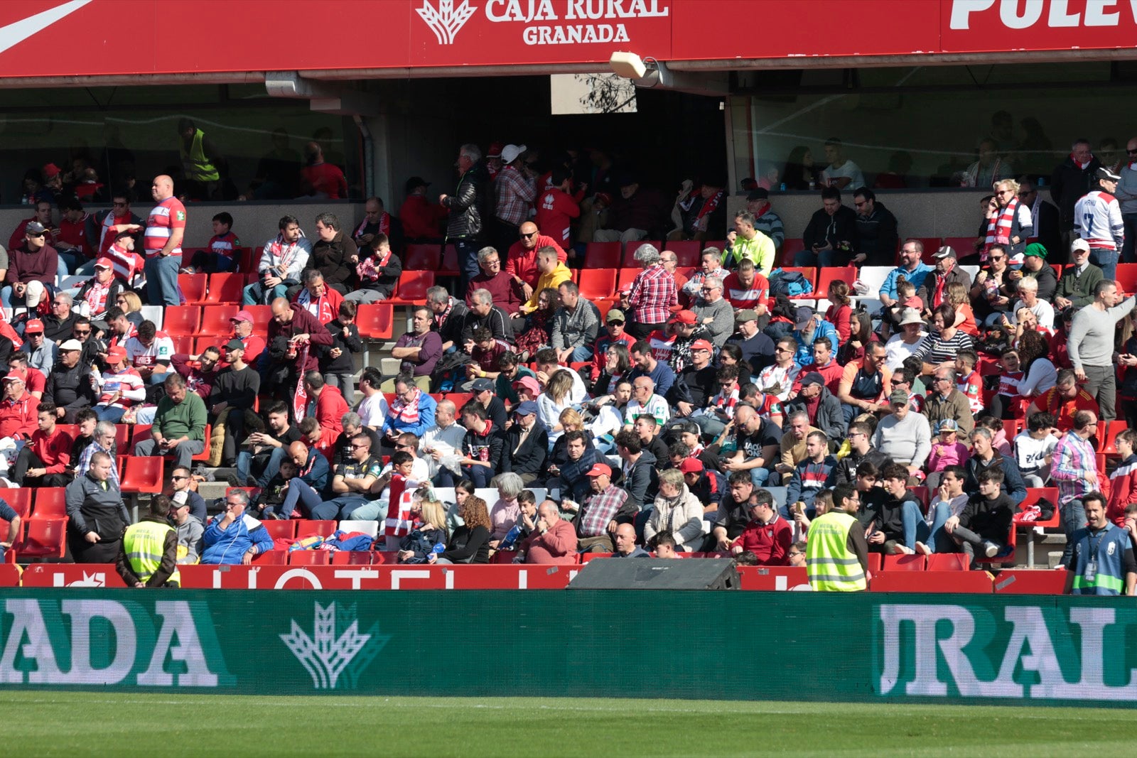 ¿Has estado en el choque de este mediodía en el campo del Zaidín? Aquí te puedes buscar
