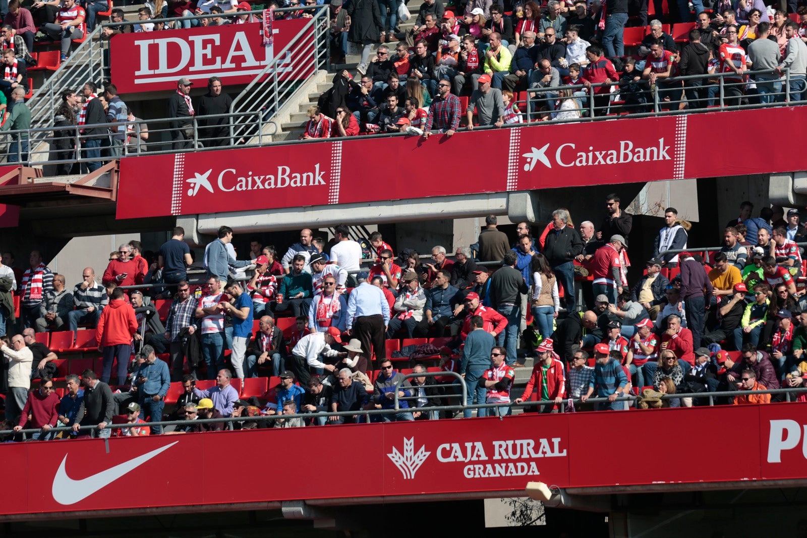¿Has estado en el choque de este mediodía en el campo del Zaidín? Aquí te puedes buscar
