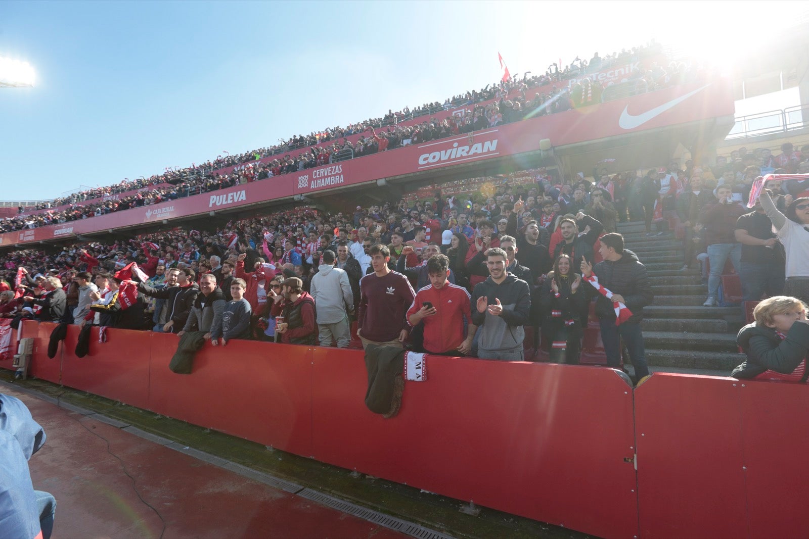 ¿Has estado en el choque de este mediodía en el campo del Zaidín? Aquí te puedes buscar