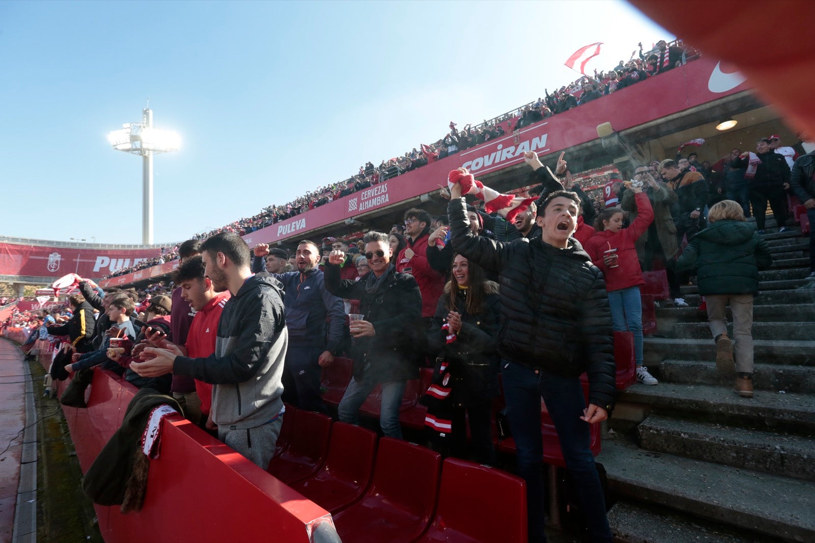 ¿Has estado en el choque de este mediodía en el campo del Zaidín? Aquí te puedes buscar