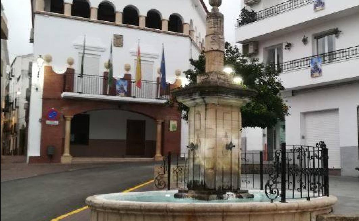 Vista del Ayuntamiento de Jimena. 