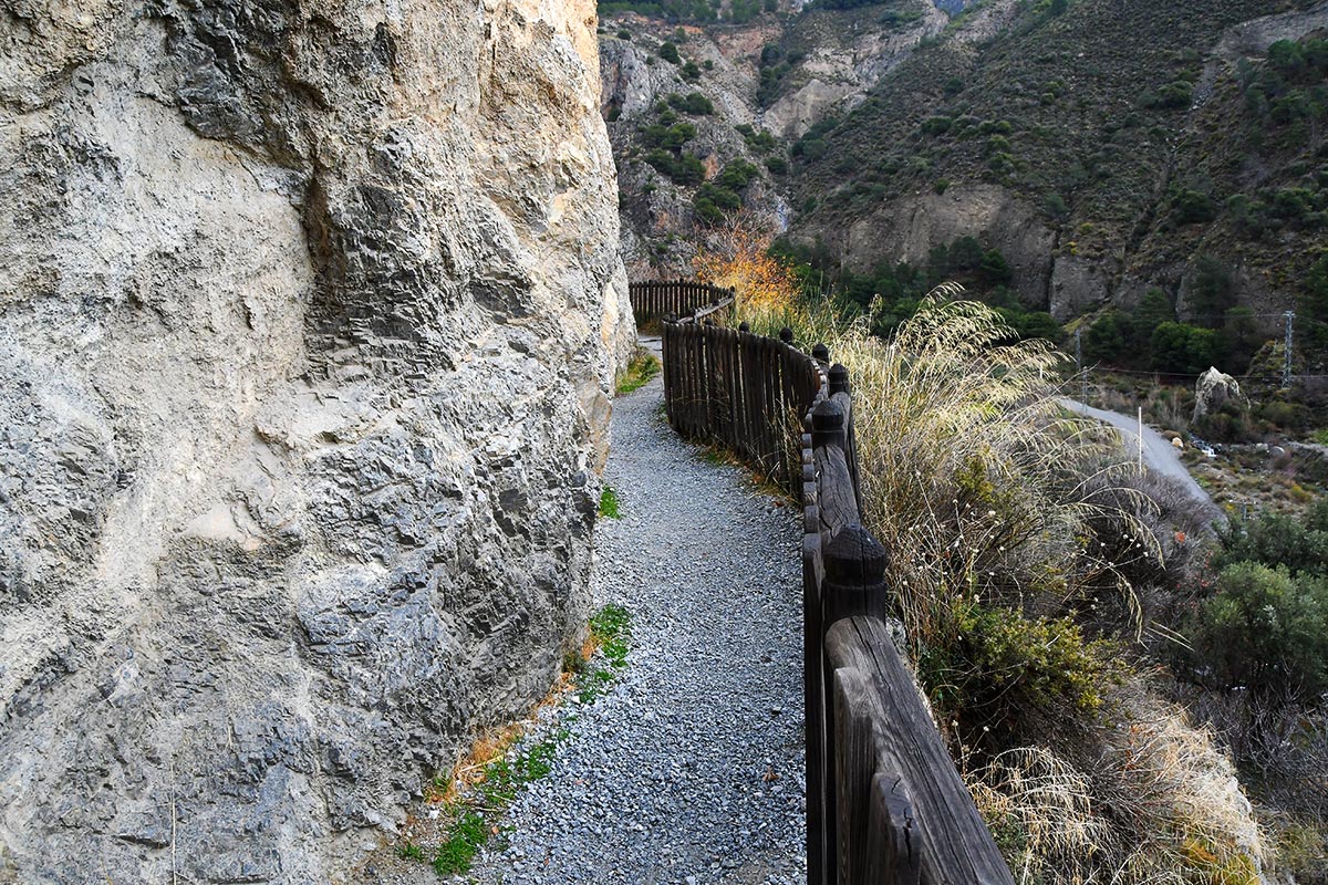 Sendero de la acequia de La Pavilla 