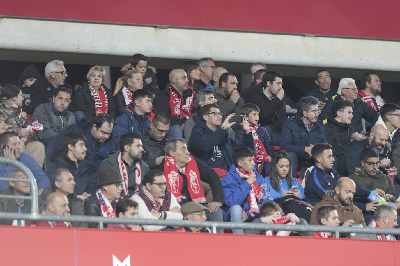 ¿Has estado en el partido entre Granada y Valencia? Aquí te puedes ver en tu localidad