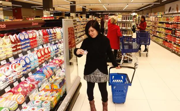 Supermercados, ¿Qué conocidas empresas se esconden tras los yogures de  marca blanca?