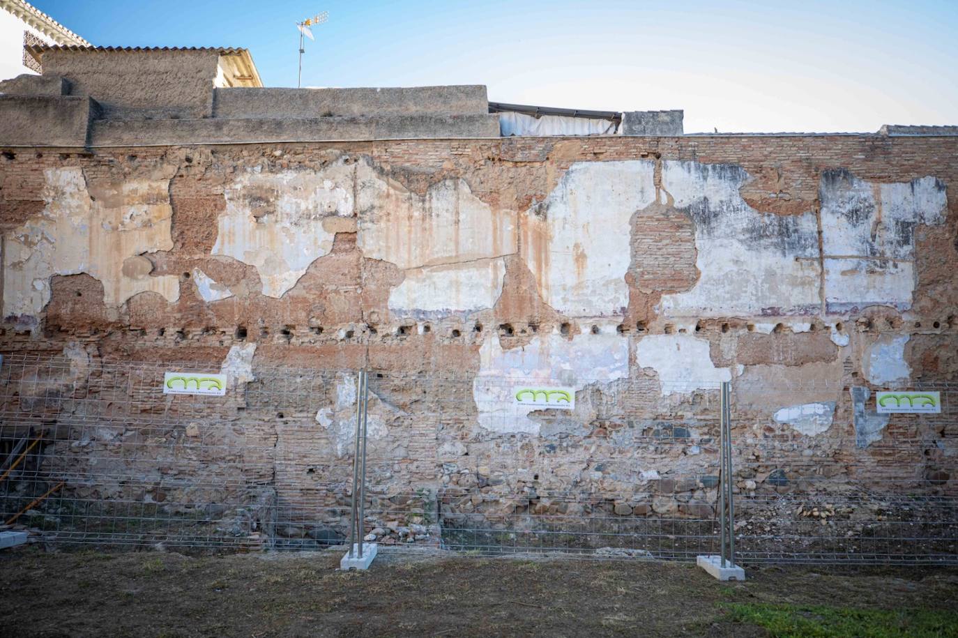 Su estratégico enclave, a los pies de la Alhambra, constituye un factor importante por las posibilidades que ofrece para completar y diversificar la oferta cultural y turística del área declarada Patrimonio Mundial por la Unesco