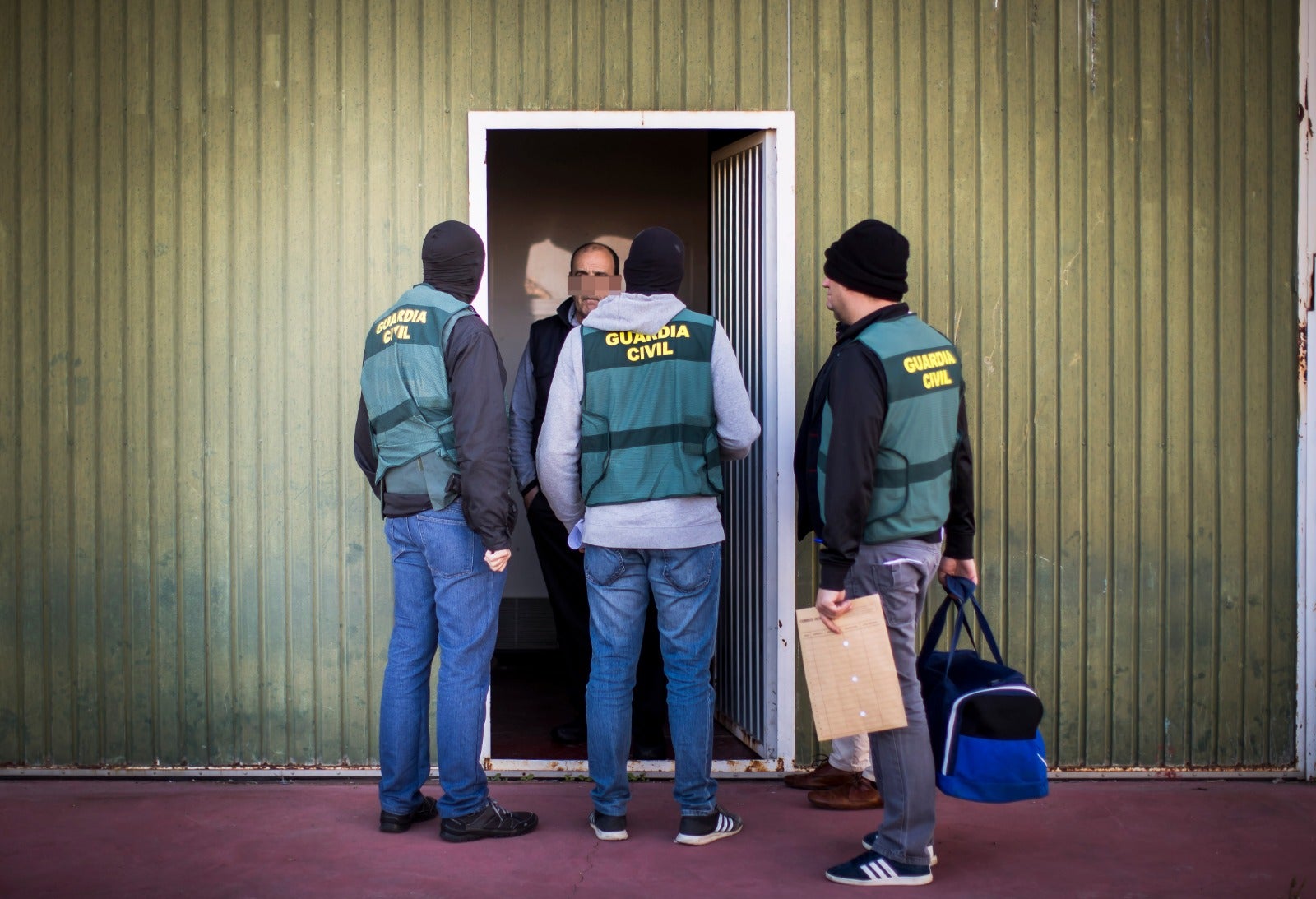 La Guardia Civil ha practicado varios registros en la provincia y hay más de una veintena de detenidos