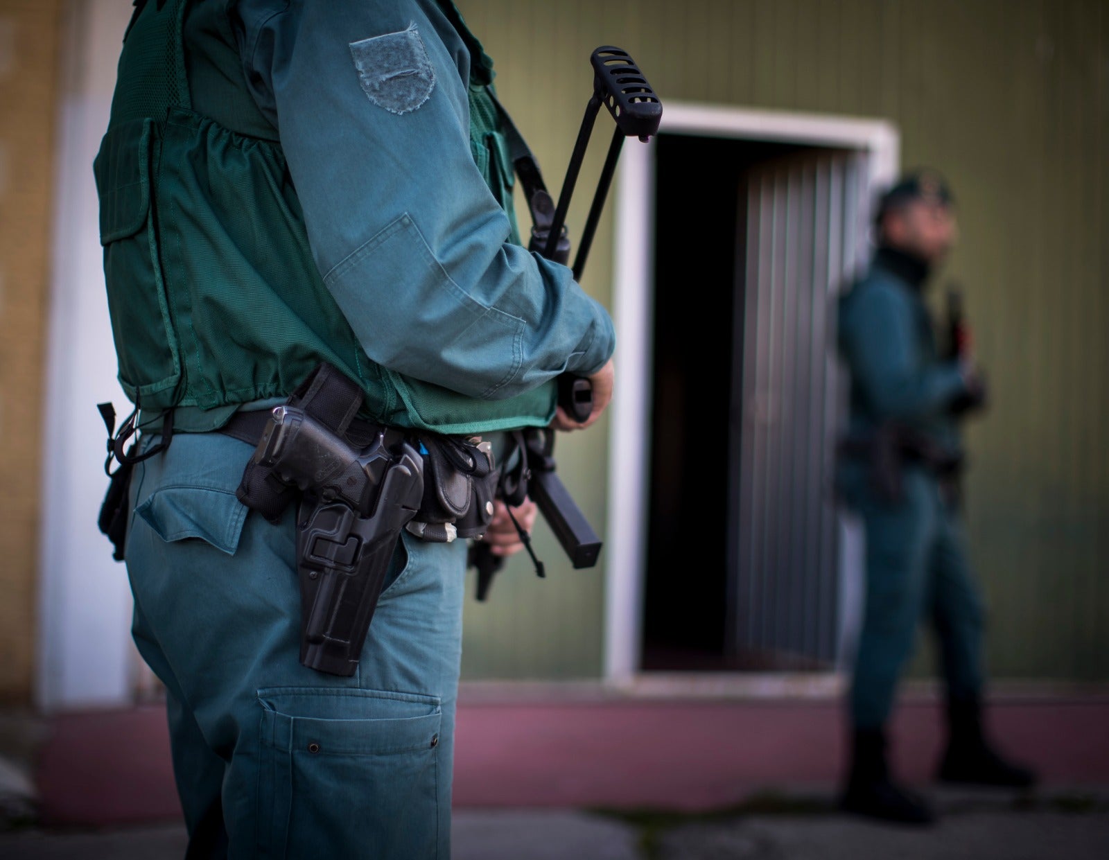 La Guardia Civil ha practicado varios registros en la provincia y hay más de una veintena de detenidos