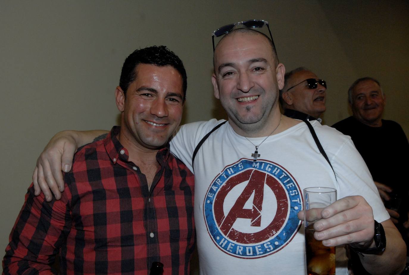 La misa solemne fue concelebrada por nueve sacerdotes. Blas Jesús, como en años anteriores, repartió gratuitamente 6.000 lazos rojos bendecidos y pasados por la imagen de San Blas