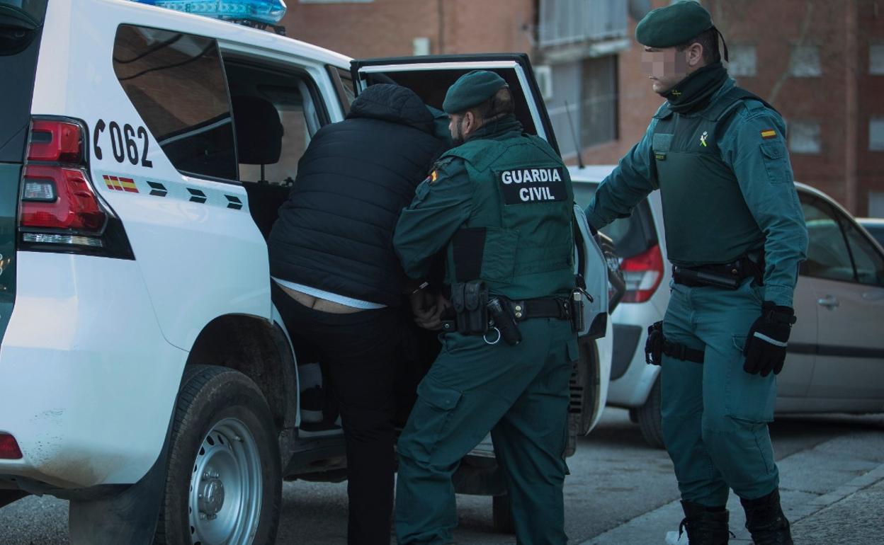 Uno de los detenidos el martes en la operación 'Mocy'. 