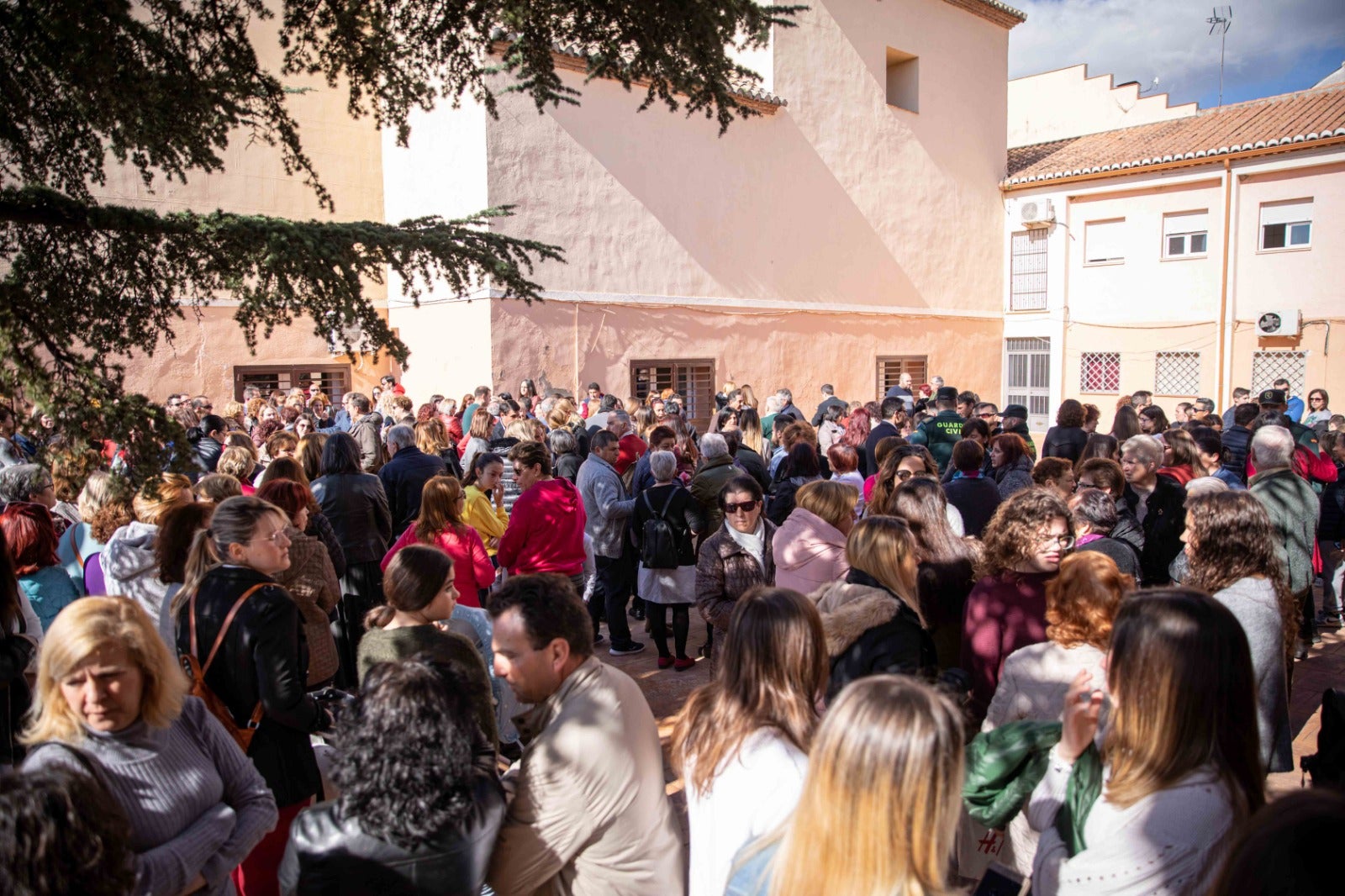 La localidad declarado tres días de luto oficial por el crimen de su vecina Ana 