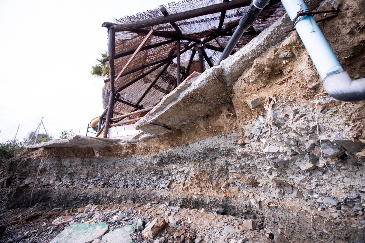 El Ayuntamiento pide ayudas de emergencia para reparar la defensa de las playas de Las Góndolas y Puerta del Mar y hacer un espigón en Cotobro