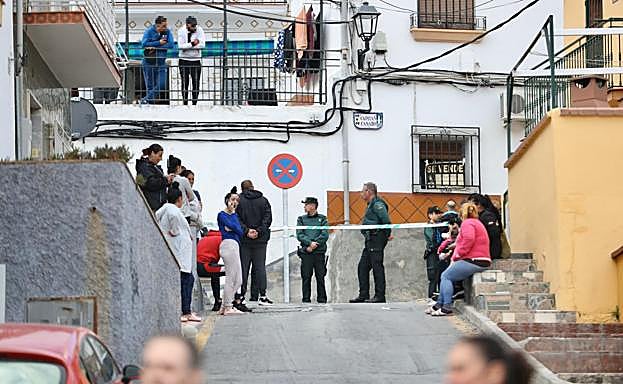 El alcalde de Pinos Puente reitera el llamamiento a la calma
