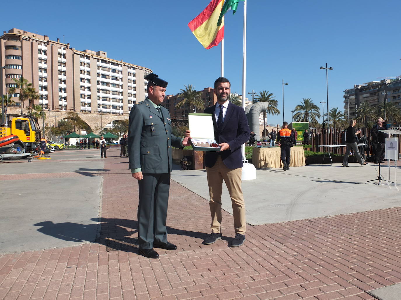 El Parque de las Almadrabillas acoge un multitudinario acto conmemorativo del Día Europeo del Servicio de Emergencias