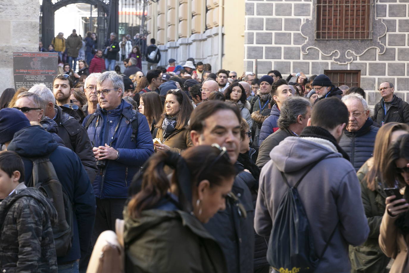 Turistas en la calle Oficios, en el entorno de la catedral, el pasado mes de diciembre. 