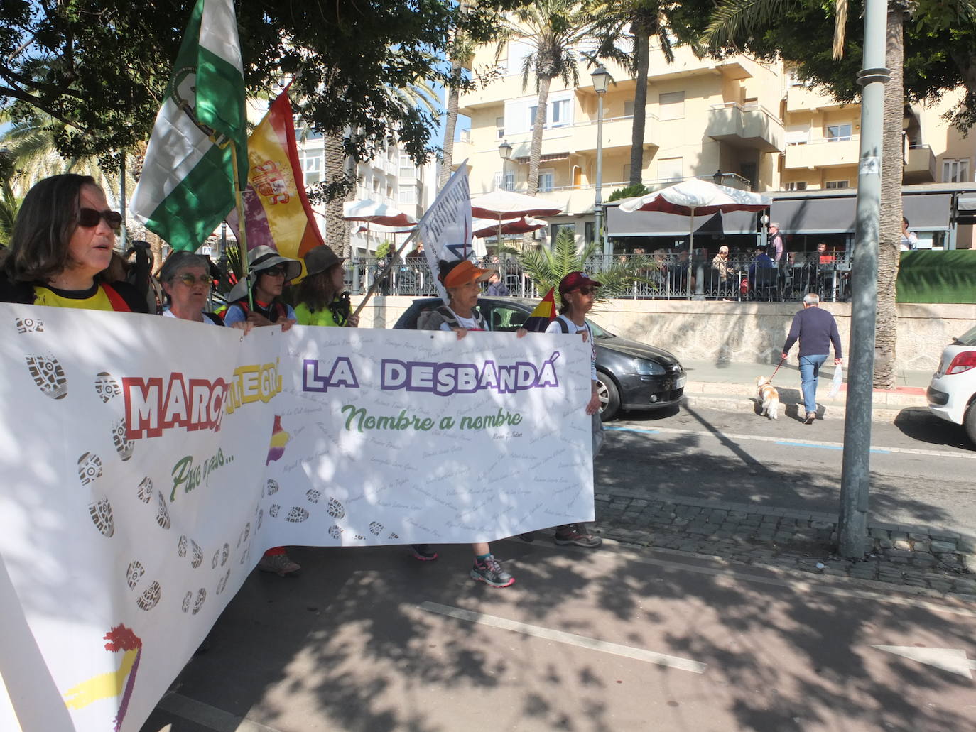 Medio millar de personas participa en la jornada final de la marcha que en los últimos diez días ha recorrido 'la carretera de la muerte' 