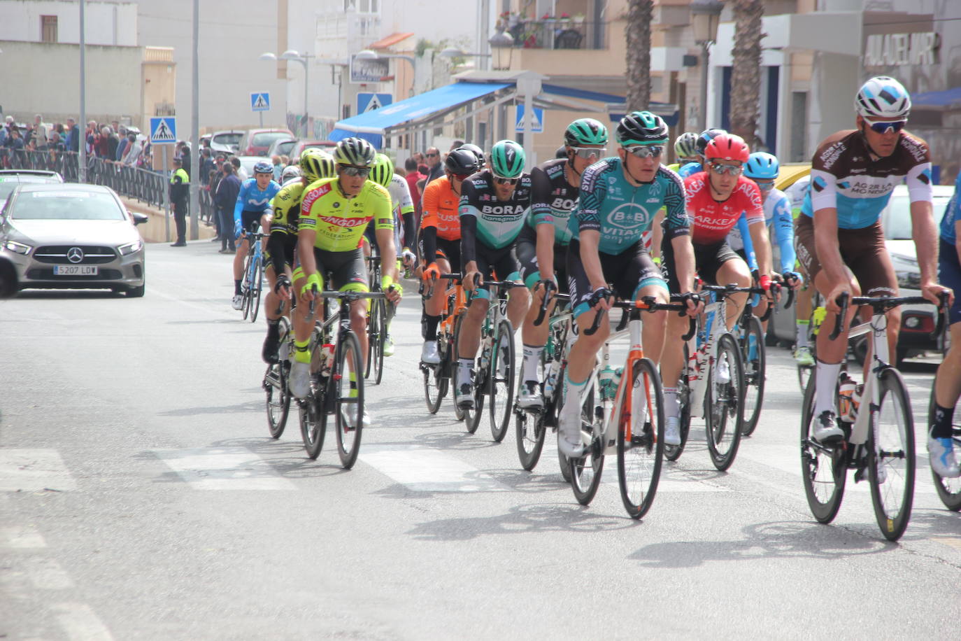 La carrera almeriense homenajea la memoria de la madre de José Manuel Muñoz, organizador de la prueba, fallecida esta mañana