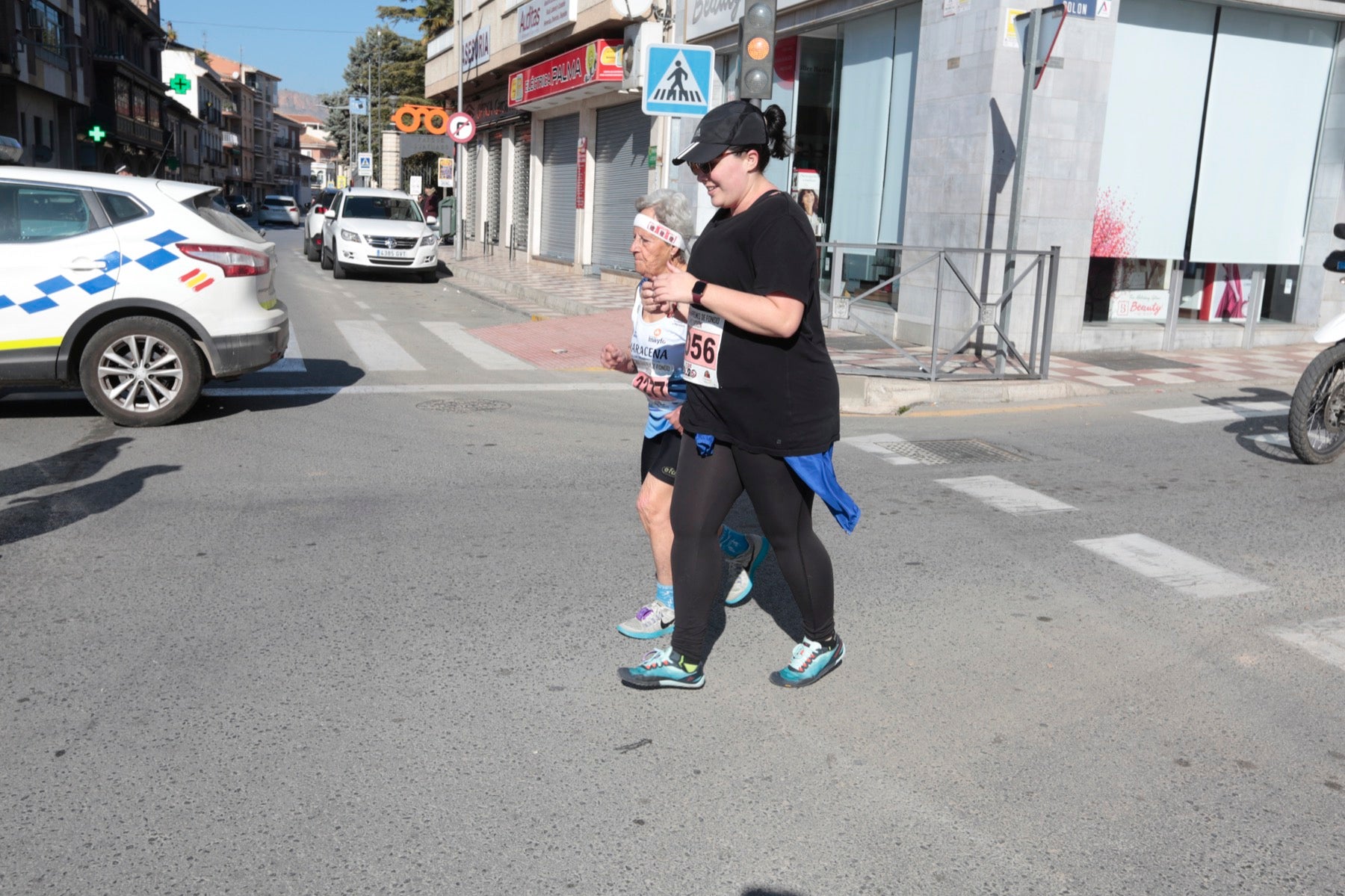 Manuel Santiago vuelve a imponerse en categoría masculina mientras que Zhor El Amrani vence con autoridad en categoría femenina